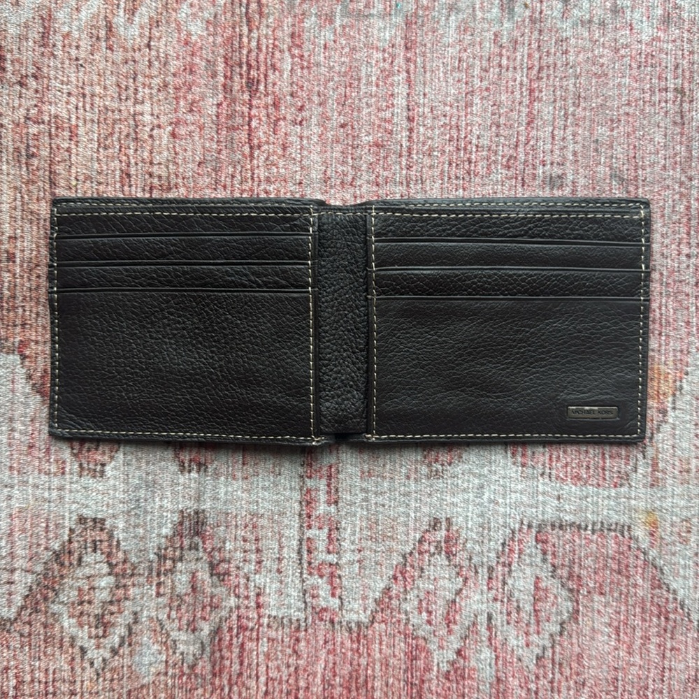 Michael Kors brown Leather Wallet NEW without box - Picture 3 of 5